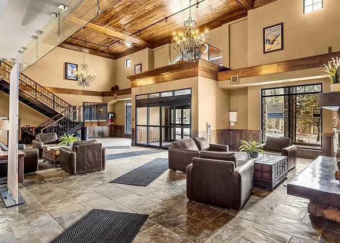 Glacier Mountaineer Lodge